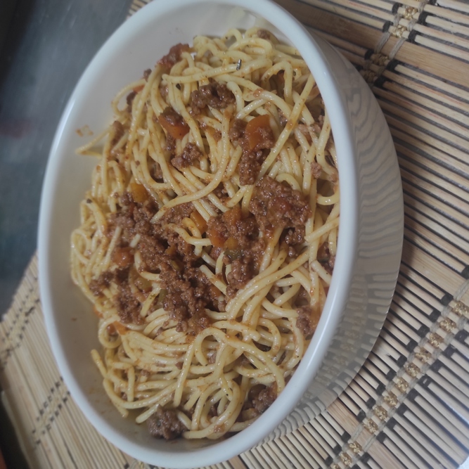 BOLONEZ SOSLU SPAGETTİ