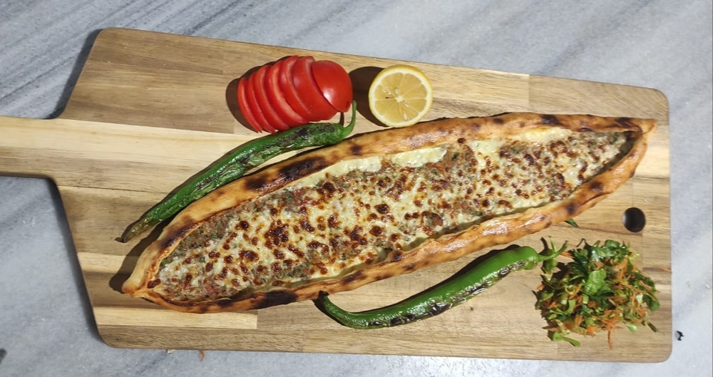 KIYMALI KAŞARLI PİDE