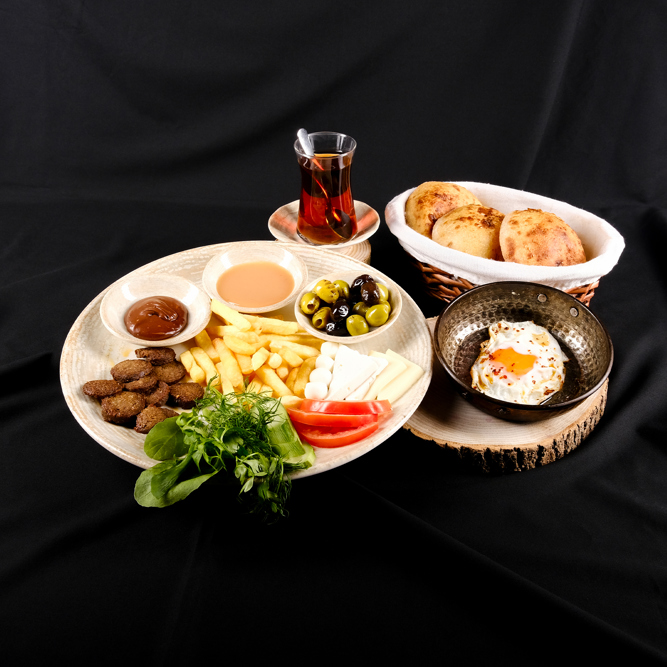 Sucuklu Kahvaltı Tabağı