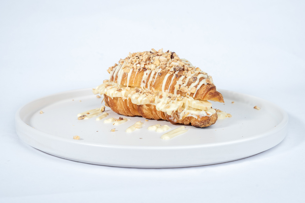 Beyaz Çikolatalı Muzlu Kruvasan (XL) İncir Waffle