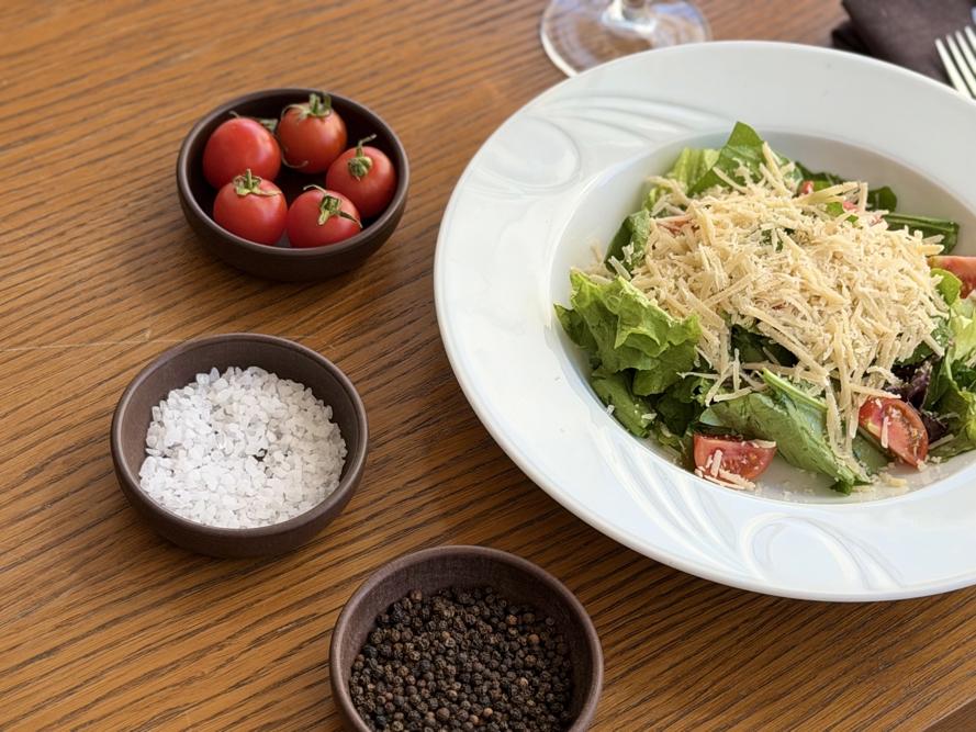 Parmesanlı Salata HMA Hotel & Suites
