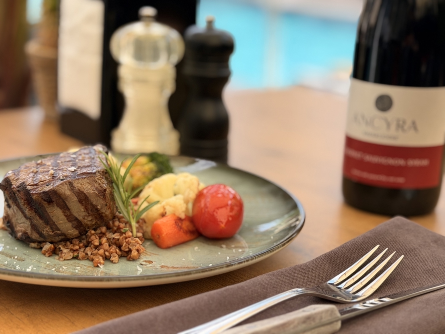 Bonfile Steak HMA Hotel & Suites