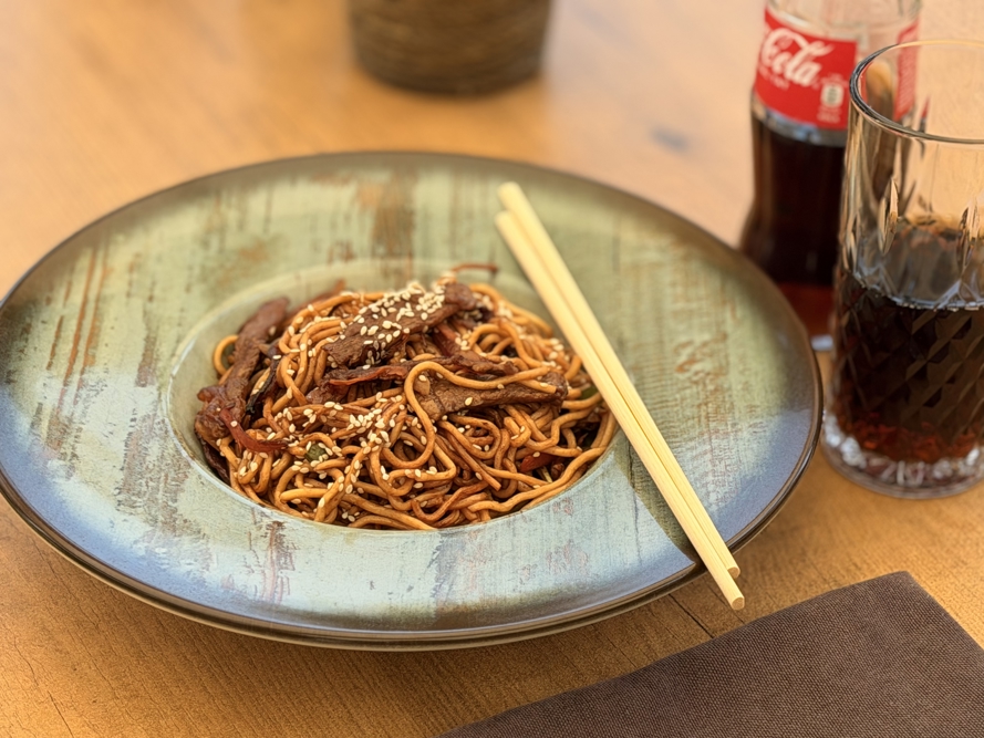Biftekli Noodle HMA Hotel & Suites