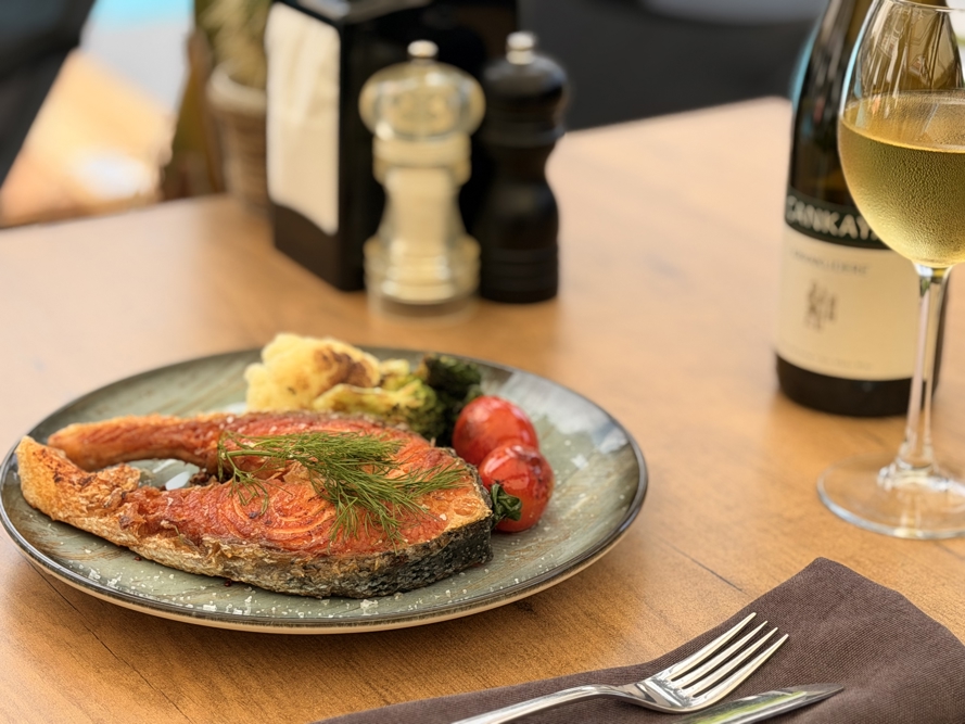 Izgara Somon Balığı HMA Hotel & Suites