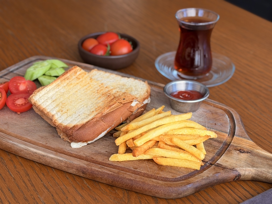 Kaşarlı Tost HMA Hotel & Suites